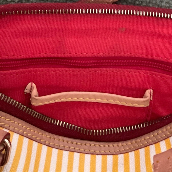 Dooney & Bourke Shoulder Barrel Bag Gold & White Stripes with Taupe Straps EUC - Picture 8 of 10